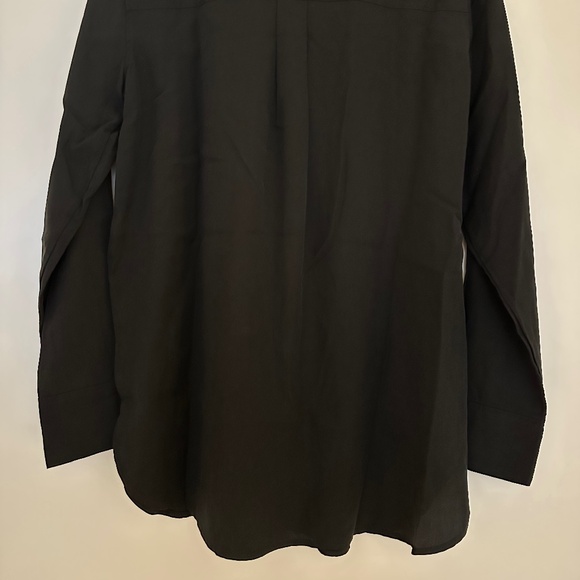 BNWT- Banana Republic Black Flowy Dress Shirt (S) - Picture 7 of 11